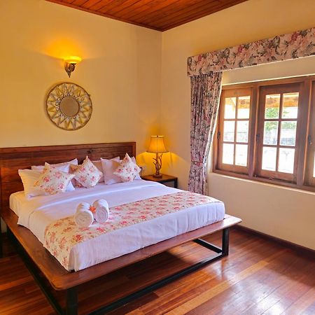 Hotel The Loris Manor à Nuwara Eliya Extérieur photo